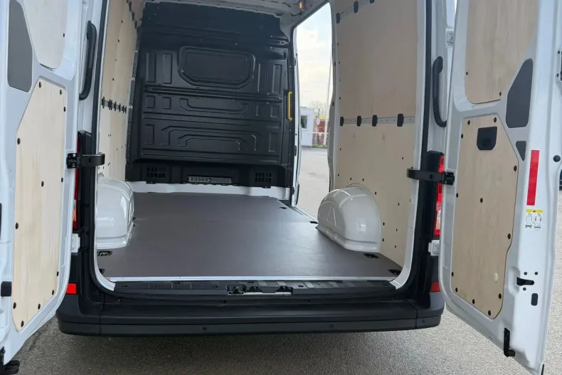 Volkswagen Crafter din 2026 cu 9 km - oferta VOL208789 - foto 6