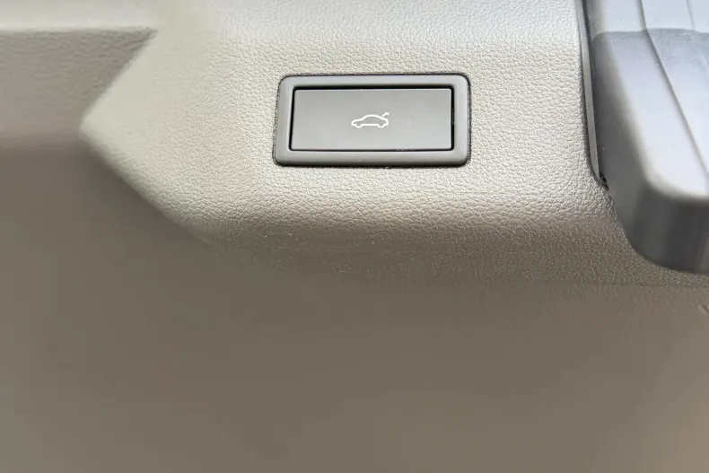 Volkswagen Multivan din 2025 cu 15.564 km - oferta VOL208792 - foto 7