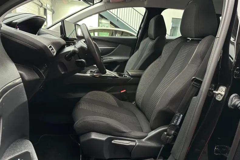 Peugeot 3008 din 2021 cu 179.728 km - oferta PEU208811 - foto 21