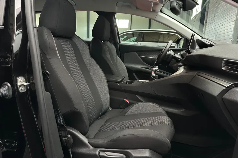 Peugeot 3008 din 2021 cu 179.728 km - oferta PEU208811 - foto 27