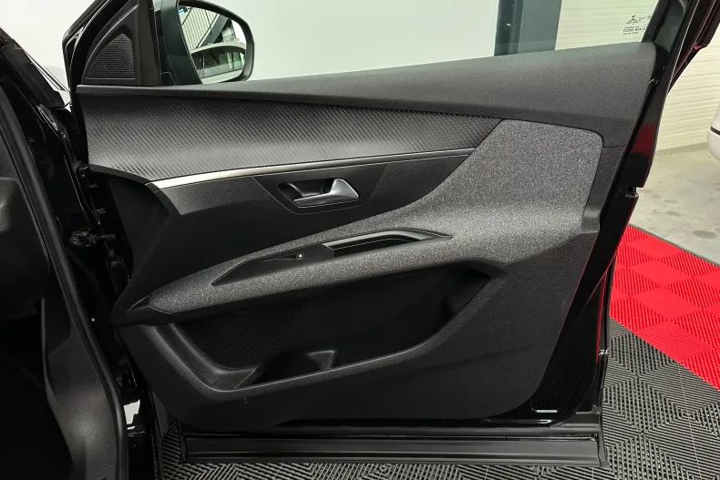 Peugeot 3008 din 2021 cu 179.728 km - oferta PEU208811 - foto 28