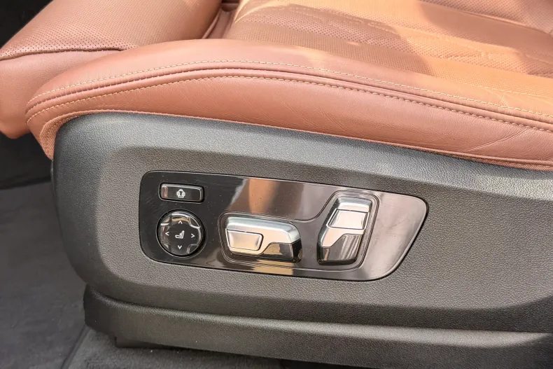 BMW X5 (Seria X) din 2023 cu 88.000 km - oferta BMW208816 - foto 19