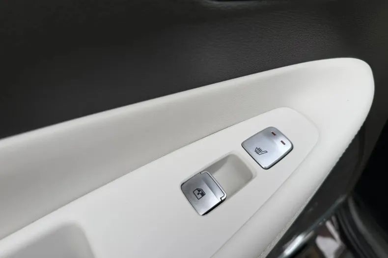 Hyundai Santa Fe din 2022 cu 70.650 km - oferta HYU208817 - foto 15