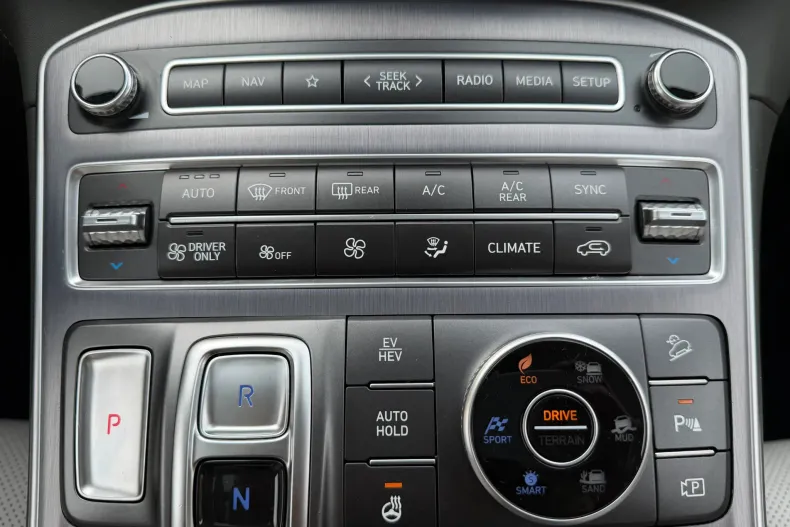 Hyundai Santa Fe din 2022 cu 70.650 km - oferta HYU208817 - foto 18
