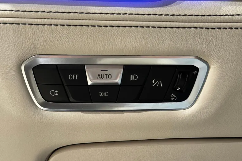 BMW X5 M (Seria X) din 2022 cu 45.700 km - oferta BMW208827 - foto 27