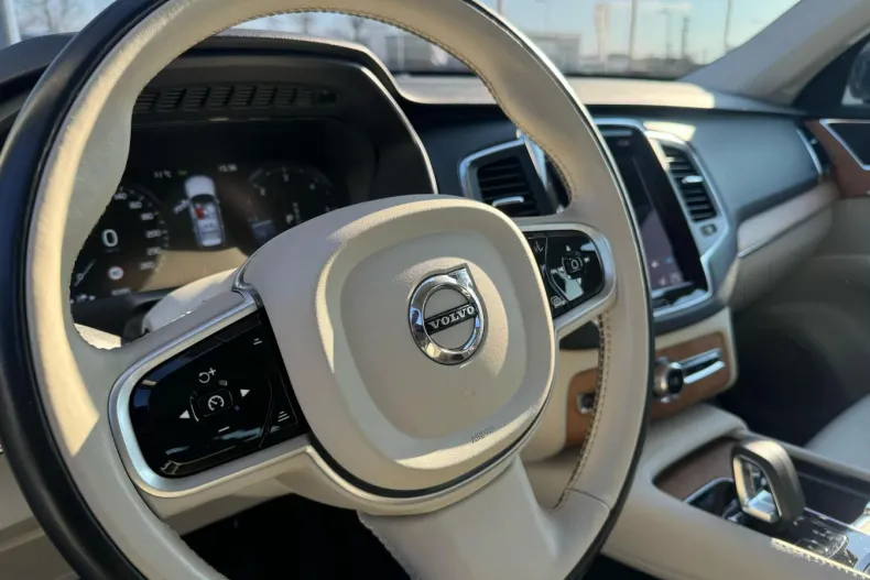 Volvo XC90 din 2021 cu 83.490 km - oferta VOL208843 - foto 10