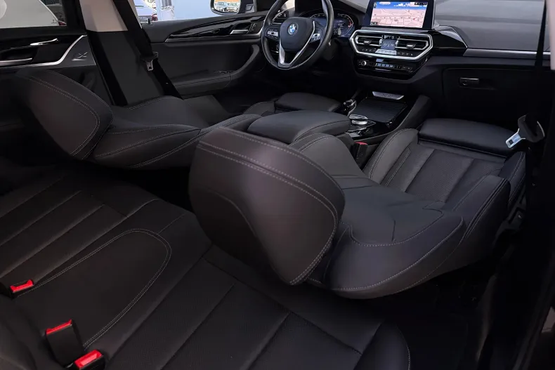 BMW X3 (Seria X) din 2023 cu 154.900 km - oferta BMW208849 - foto 13