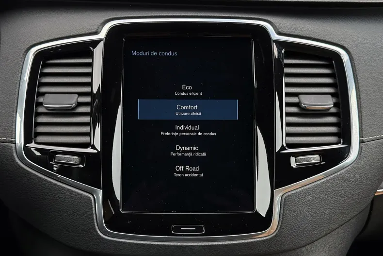 Volvo XC90 din 2020 cu 131.200 km - oferta VOL208850 - foto 29