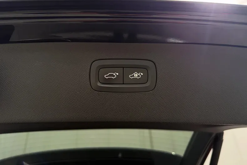 Volvo XC90 din 2020 cu 131.200 km - oferta VOL208850 - foto 39