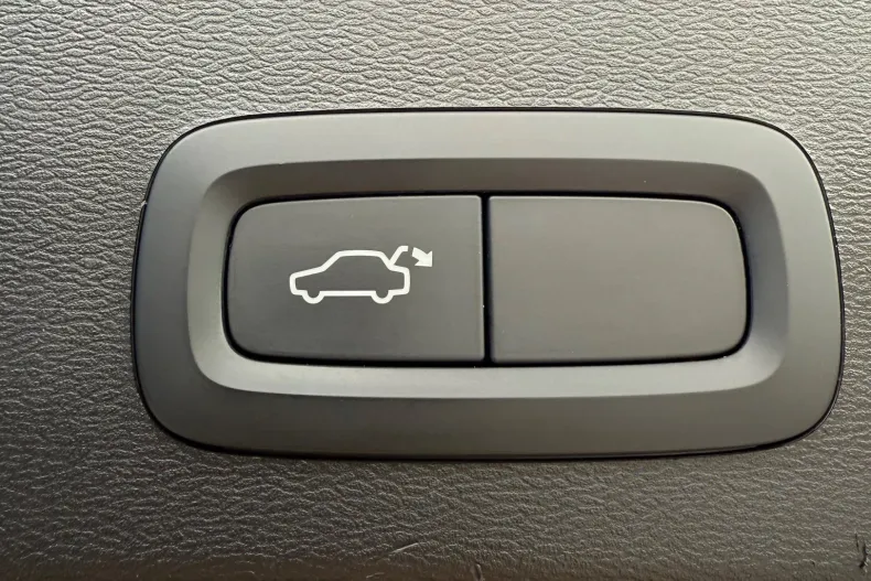 Volvo XC40 din 2020 cu 167.300 km - oferta VOL208852 - foto 14