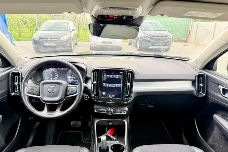 Volvo XC40 din 2020 cu 119.600 km - oferta VOL208855 - foto 6