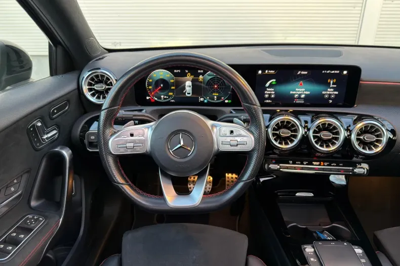 Mercedes-Benz A 200 (Clasa A) din 2021 cu 136.497 km - oferta MER208864 - foto 13