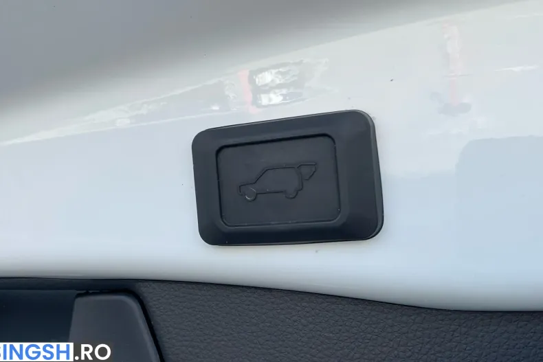 Toyota RAV4 din 2020 cu 160.384 km - oferta TOY208874 - foto 15