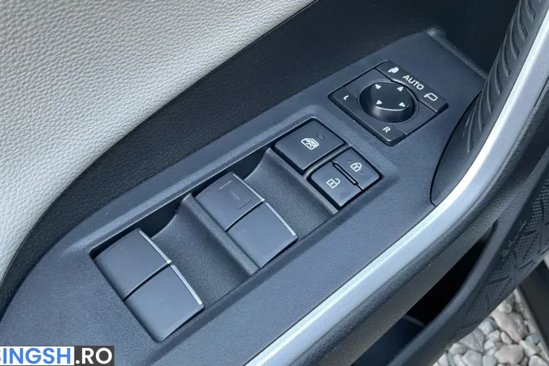 Toyota RAV4 din 2020 cu 160.384 km - oferta TOY208874 - foto 25