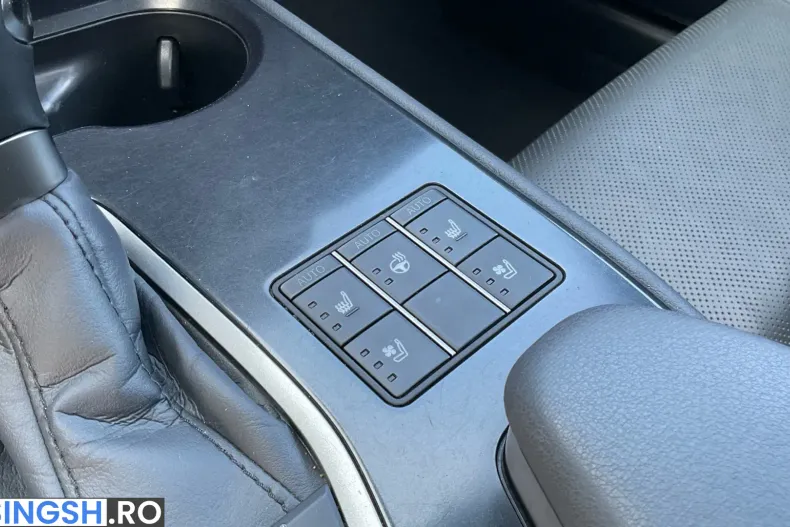 Lexus UX din 2023 cu 68.216 km - oferta LEX208879 - foto 18
