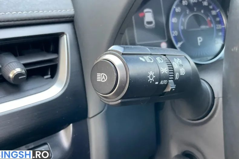 Lexus UX din 2023 cu 68.216 km - oferta LEX208879 - foto 23
