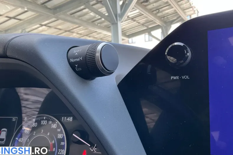 Lexus UX din 2023 cu 68.216 km - oferta LEX208879 - foto 24