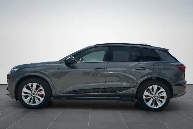 Audi Q6 e-tron din 2026 cu 2.026 km - oferta AUD208883 - foto 2