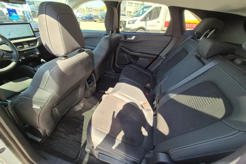 Ford Kuga din 2025 cu 9.970 km - oferta FOR208885 - foto 21
