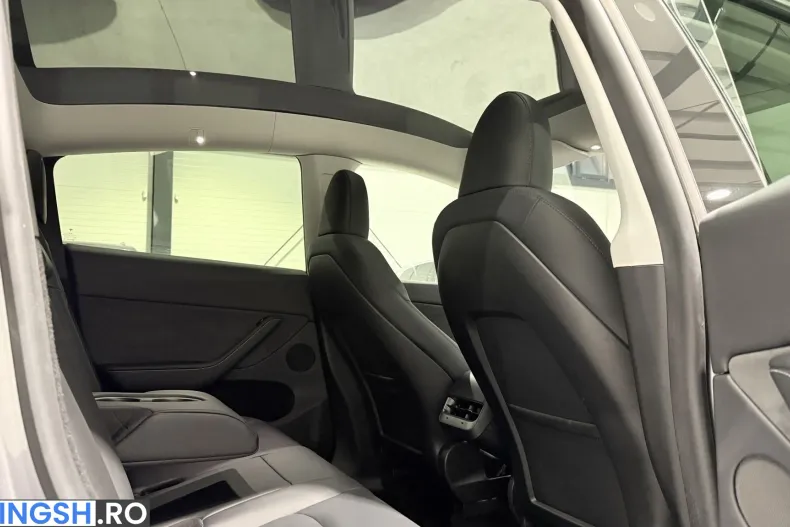 Tesla Model Y din 2022 cu 44.191 km - oferta TES208893 - foto 30