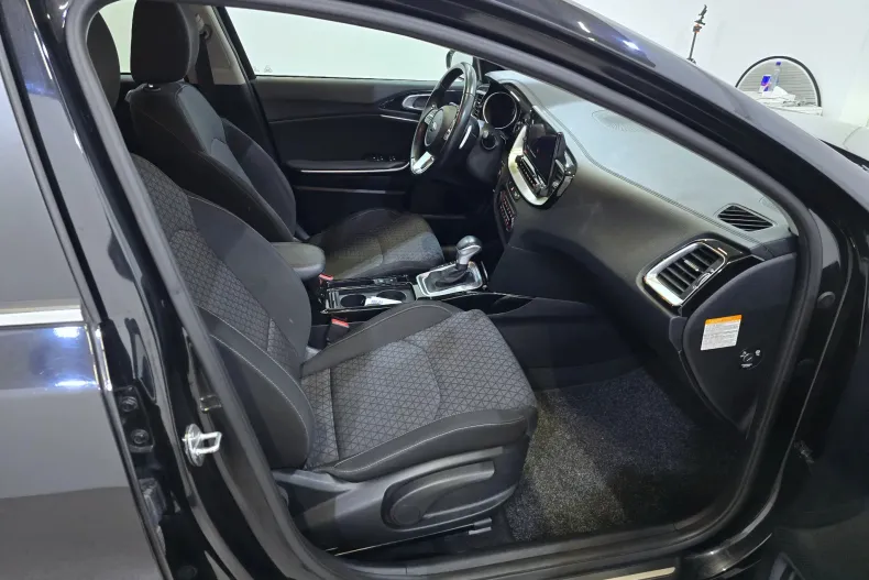 Kia Ceed din 2021 cu 139.923 km - oferta KIA208901 - foto 8