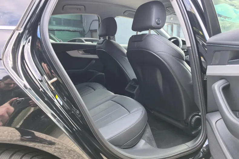 Audi A4 din 2021 cu 119.500 km - oferta AUD208908 - foto 12