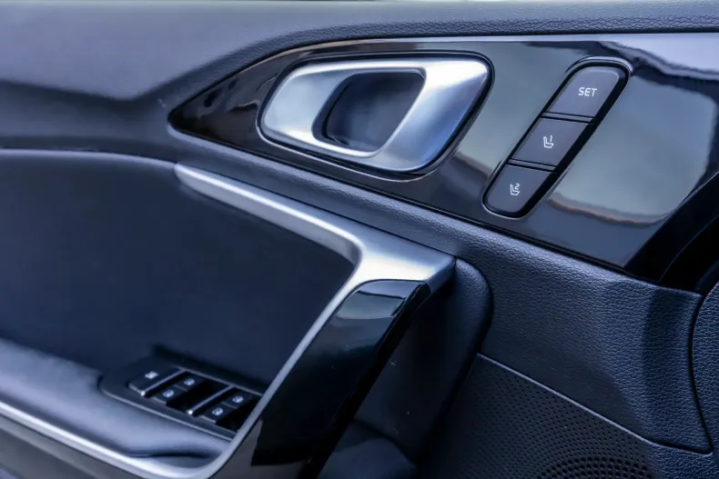 Kia XCeed din 2021 cu 67.000 km - oferta KIA208945 - foto 23