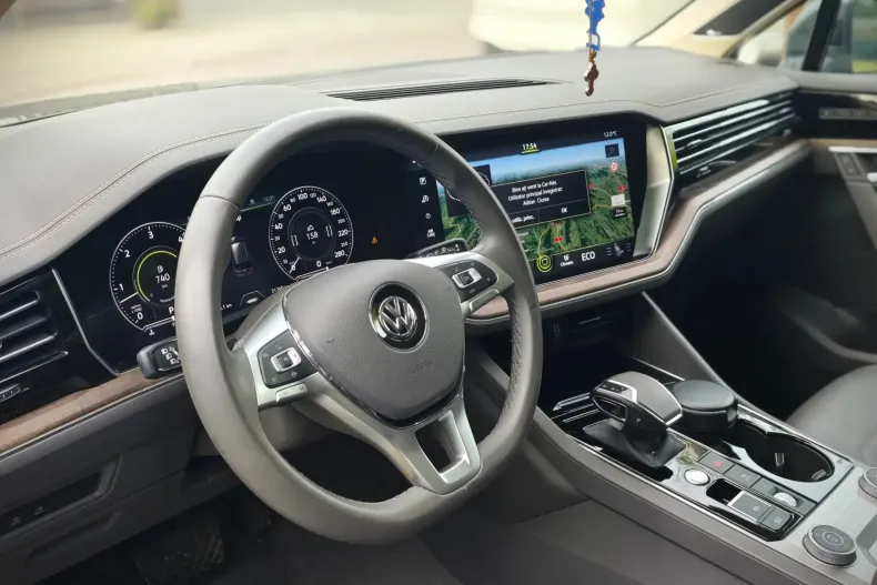 Volkswagen Touareg din 2020 cu 31.760 km - oferta VOL208962 - foto 16