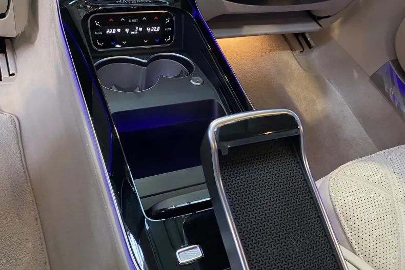 Mercedes-Benz S Maybach din 2024 cu 10 km - oferta MER208971 - foto 20