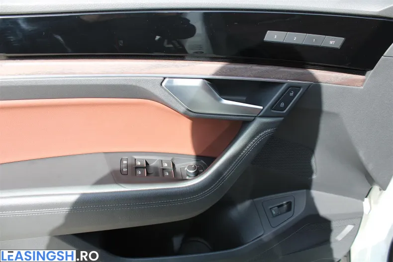 Volkswagen Touareg din 2022 cu 64.124 km - oferta VOL208974 - foto 9