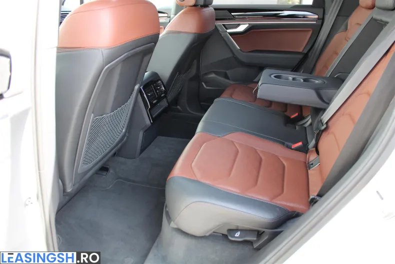 Volkswagen Touareg din 2022 cu 64.124 km - oferta VOL208974 - foto 12