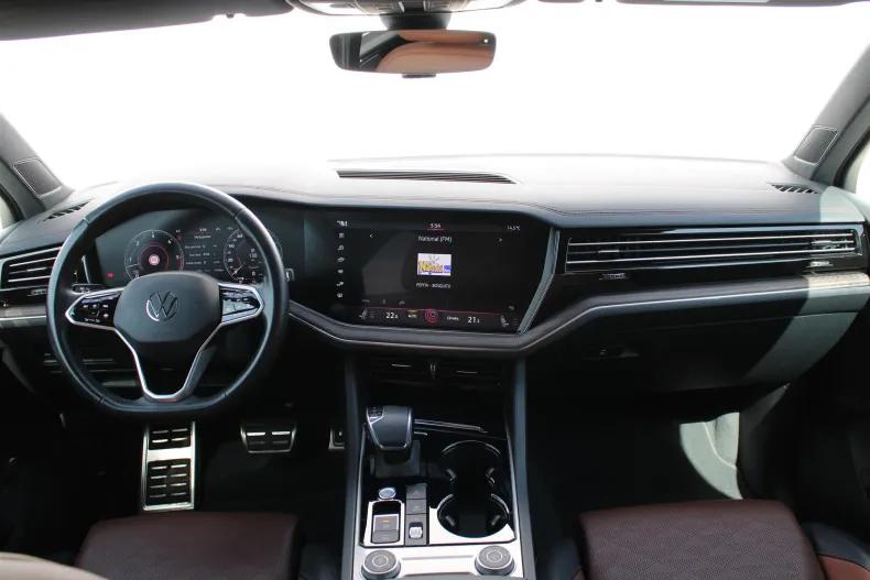 Volkswagen Touareg din 2022 cu 64.124 km - oferta VOL208974 - foto 15