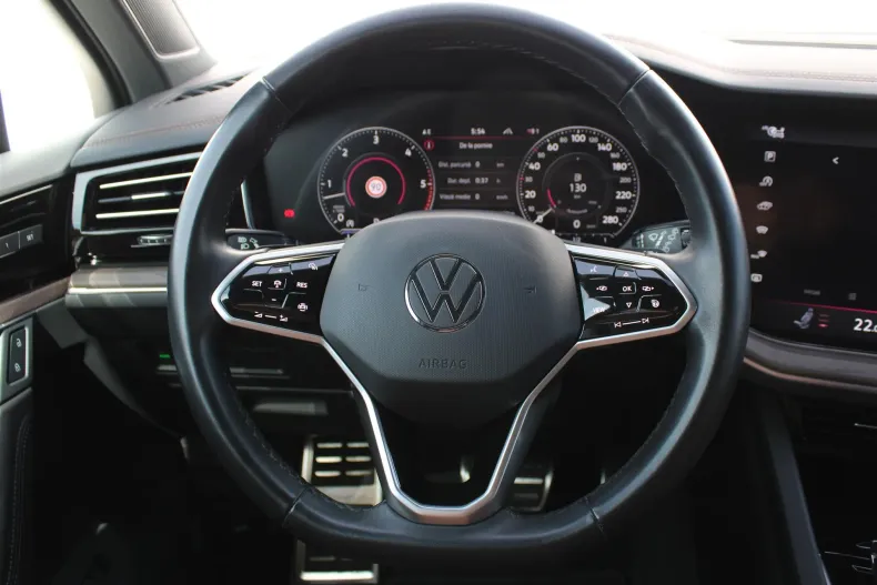 Volkswagen Touareg din 2022 cu 64.124 km - oferta VOL208974 - foto 16