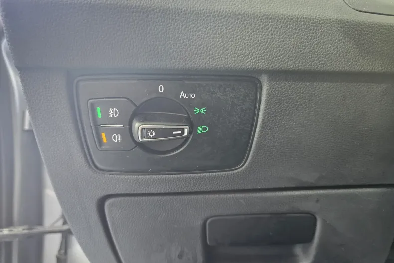 Volkswagen Passat din 2022 cu 76.554 km - oferta VOL208981 - foto 7