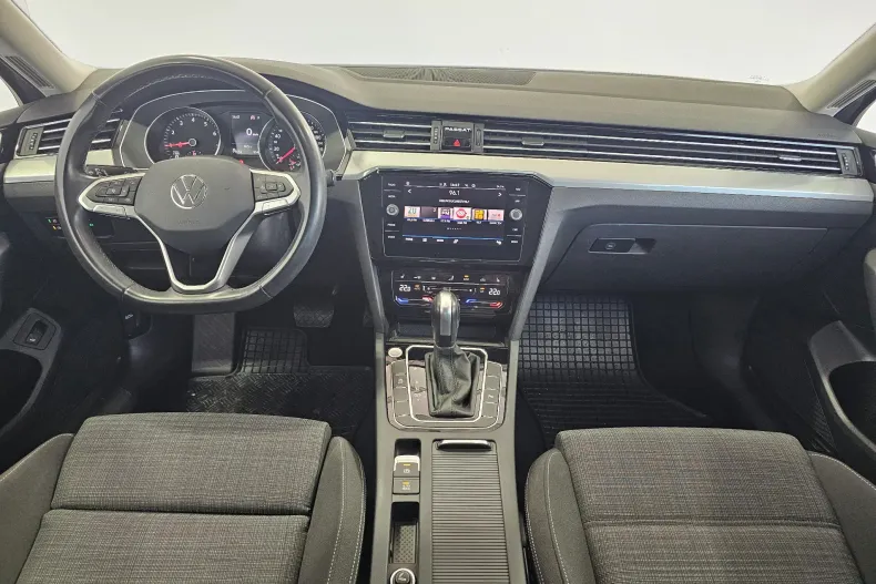 Volkswagen Passat din 2022 cu 76.554 km - oferta VOL208981 - foto 8