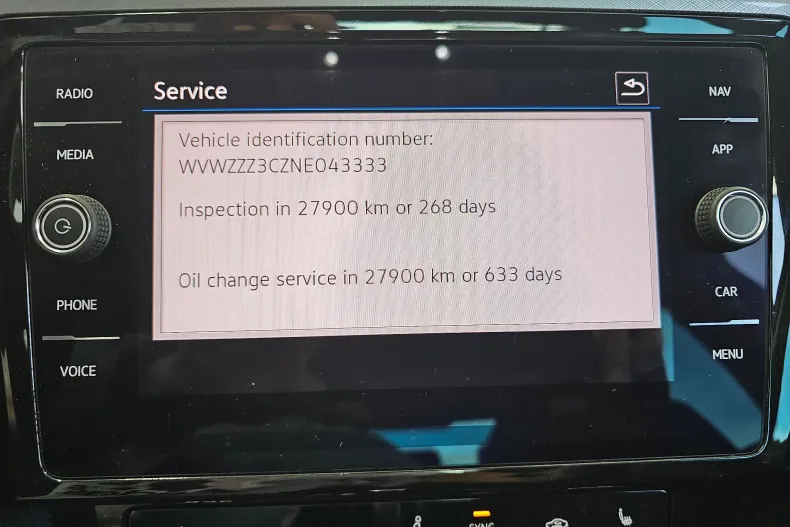 Volkswagen Passat din 2022 cu 76.554 km - oferta VOL208981 - foto 10