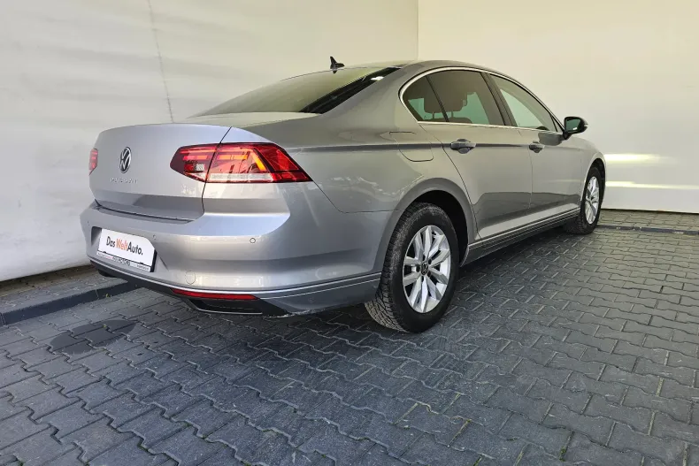 Volkswagen Passat din 2022 cu 76.554 km - oferta VOL208981 - foto 24