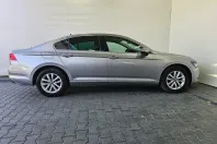 Volkswagen Passat din 2022 cu 76.554 km - oferta VOL208981 - foto 25