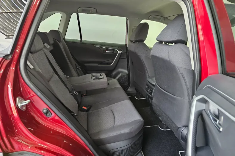 Toyota RAV4 din 2021 cu 88.313 km - oferta TOY208982 - foto 21