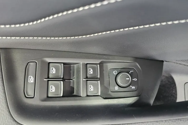 Volkswagen Passat din 2021 cu 50.620 km - oferta VOL208983 - foto 5