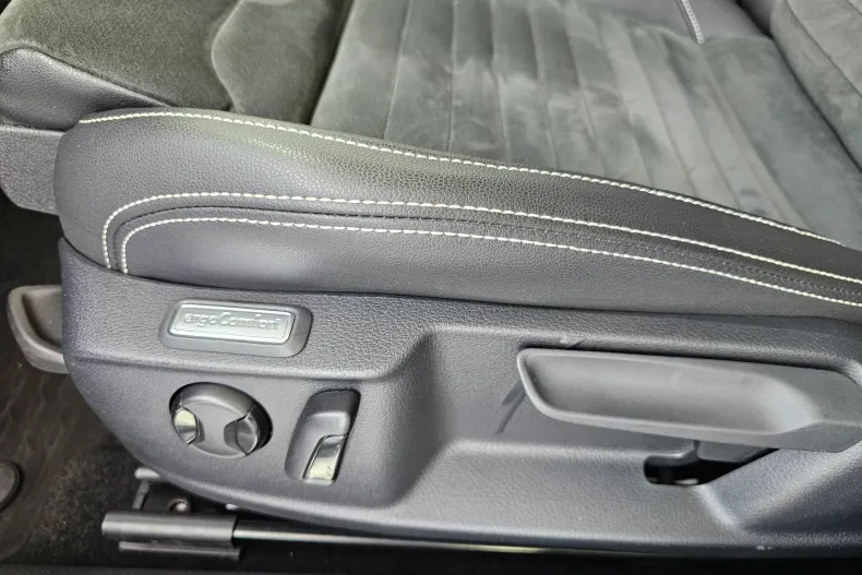 Volkswagen Passat din 2021 cu 50.620 km - oferta VOL208983 - foto 7
