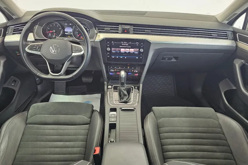 Volkswagen Passat din 2021 cu 50.620 km - oferta VOL208983 - foto 9