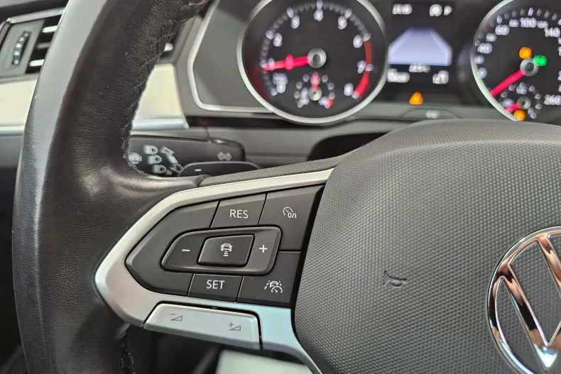 Volkswagen Passat din 2021 cu 50.620 km - oferta VOL208983 - foto 11