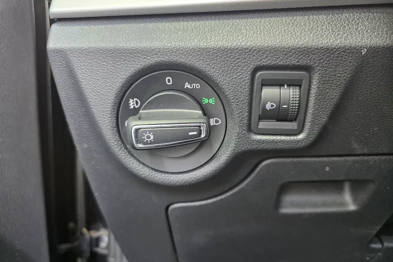 Skoda Scala din 2023 cu 92.542 km - oferta SKO208986 - foto 8