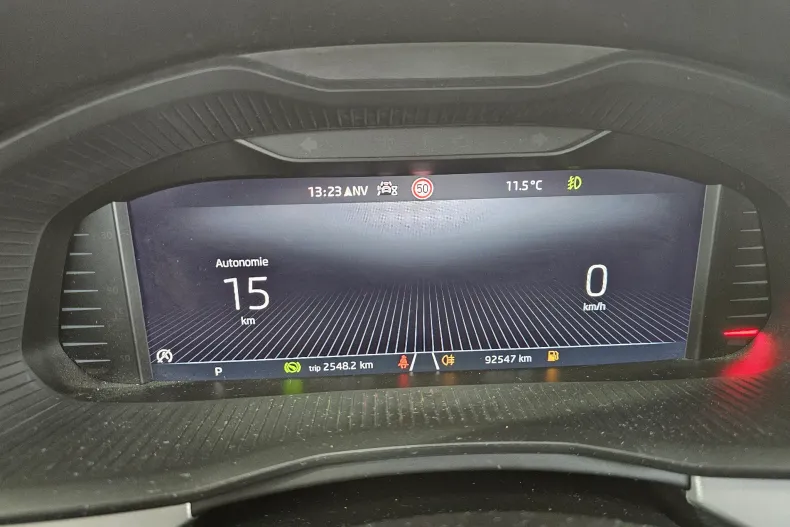 Skoda Scala din 2023 cu 92.542 km - oferta SKO208986 - foto 14