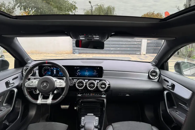 Mercedes-Benz A 35 AMG (Clasa A) din 2021 cu 23.333 km - oferta MER208987 - foto 8