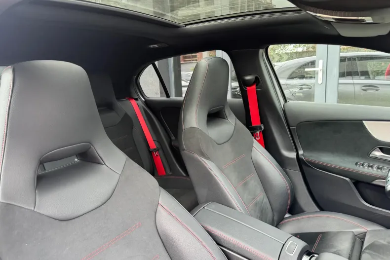 Mercedes-Benz A 35 AMG (Clasa A) din 2021 cu 23.333 km - oferta MER208987 - foto 10