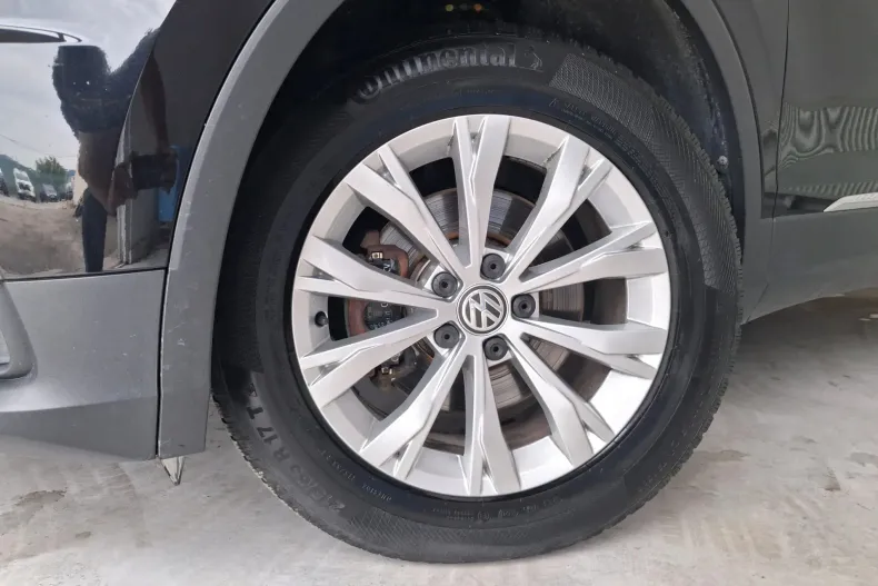 Volkswagen Tiguan din 2020 cu 70.942 km - oferta VOL208989 - foto 4