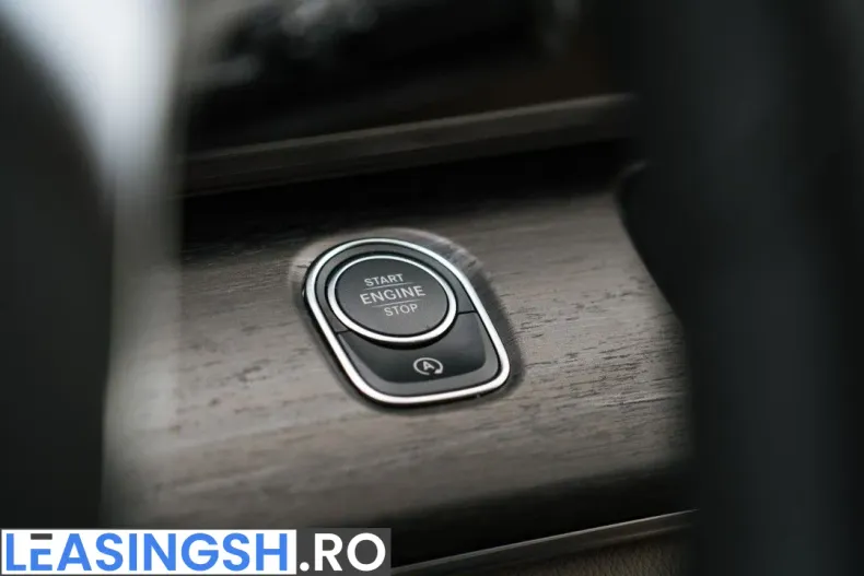 Mercedes-Benz V din 2025 cu 3.961 km - oferta MER208990 - foto 38