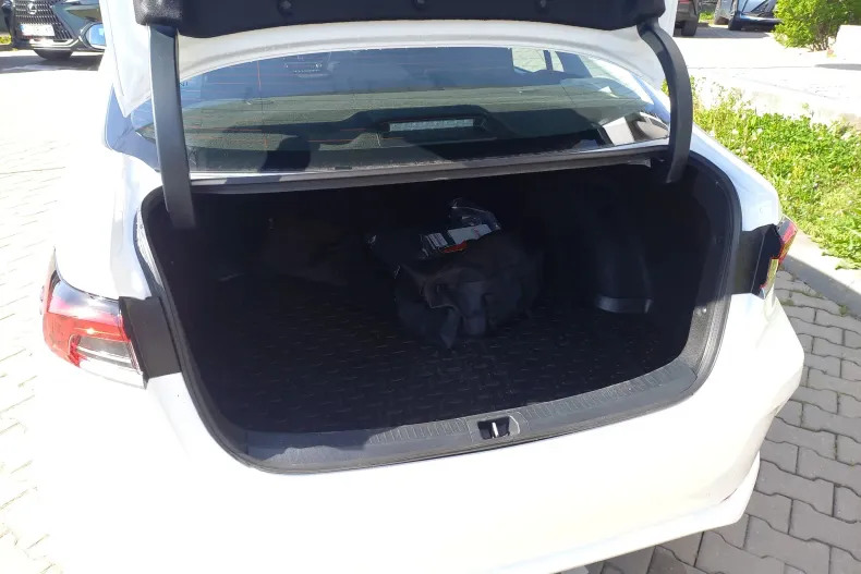Toyota Corolla din 2025 cu 8.095 km - oferta TOY209006 - foto 10